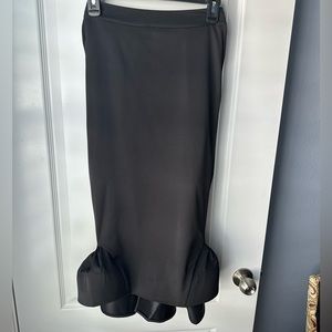 Gracia size small black midi ruffle scrunch back skirt